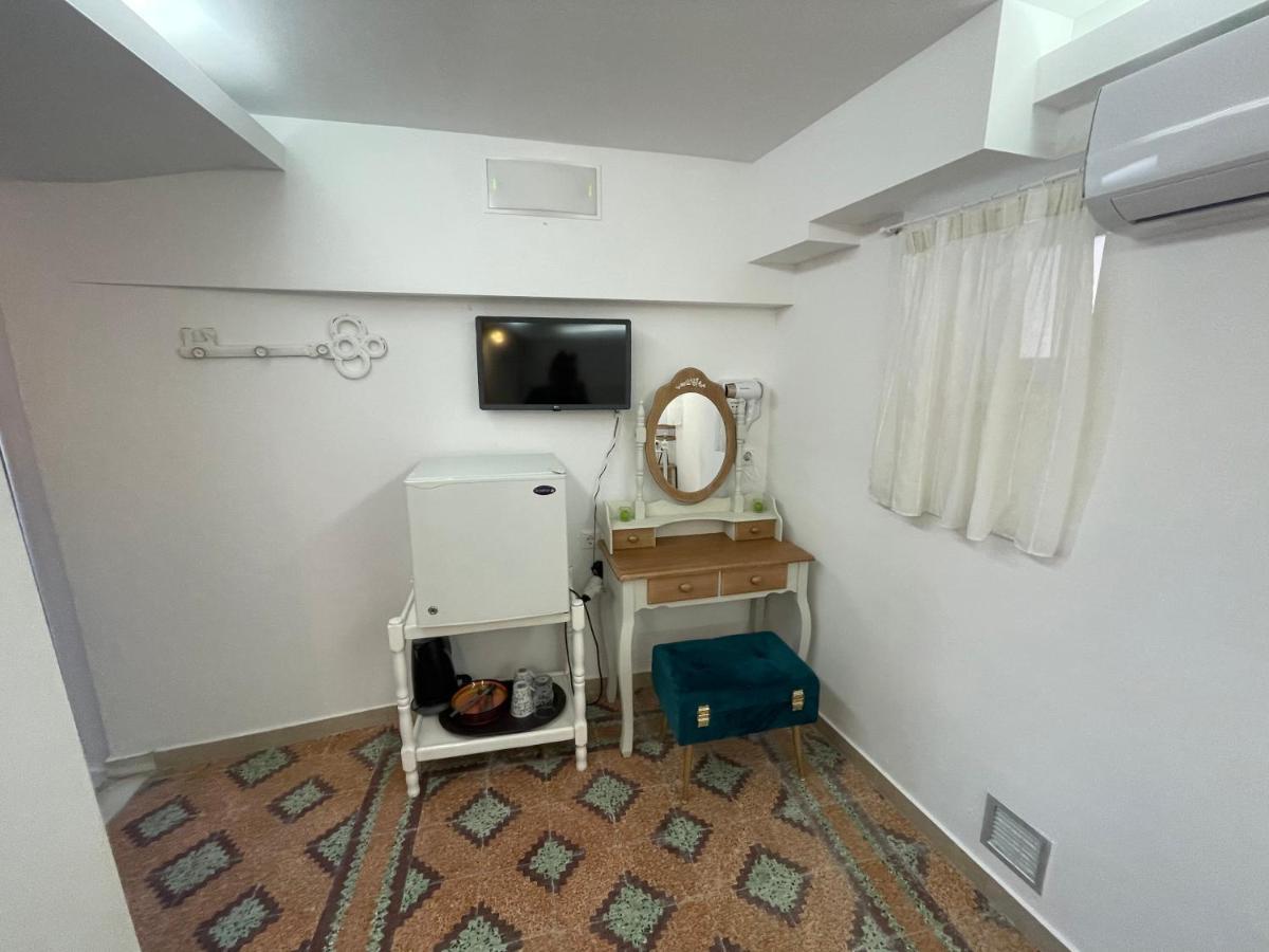 Отель Burgos Barrio Naxos City Экстерьер фото