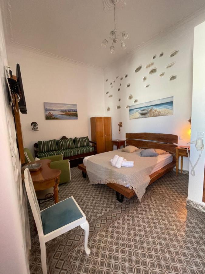 Отель Burgos Barrio Naxos City Экстерьер фото