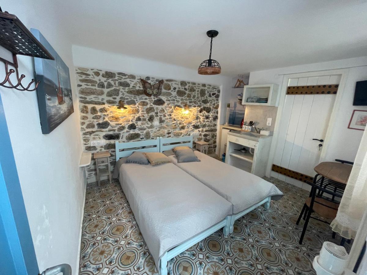 Отель Burgos Barrio Naxos City Экстерьер фото