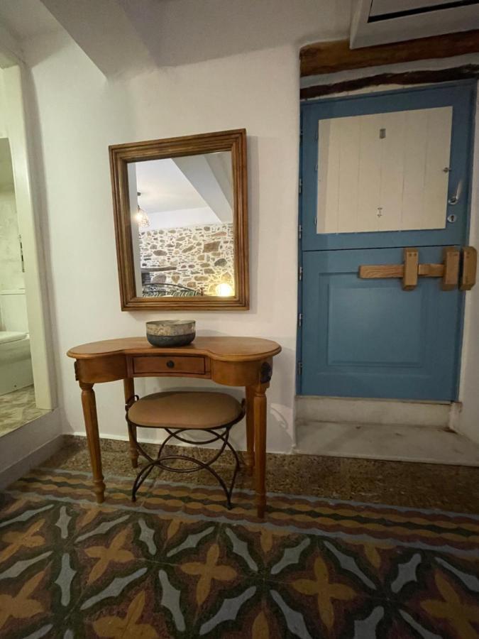 Отель Burgos Barrio Naxos City Экстерьер фото