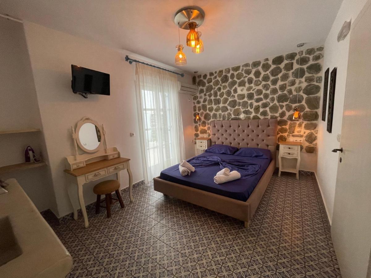 Отель Burgos Barrio Naxos City Экстерьер фото