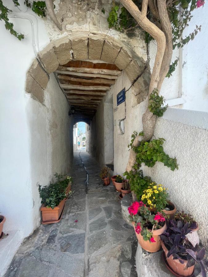 Отель Burgos Barrio Naxos City Экстерьер фото
