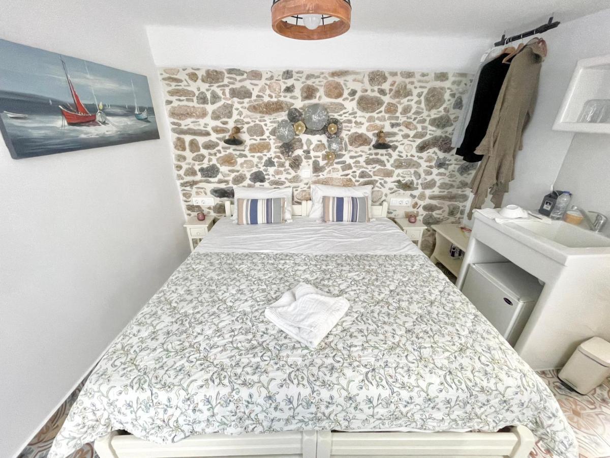 Отель Burgos Barrio Naxos City Экстерьер фото
